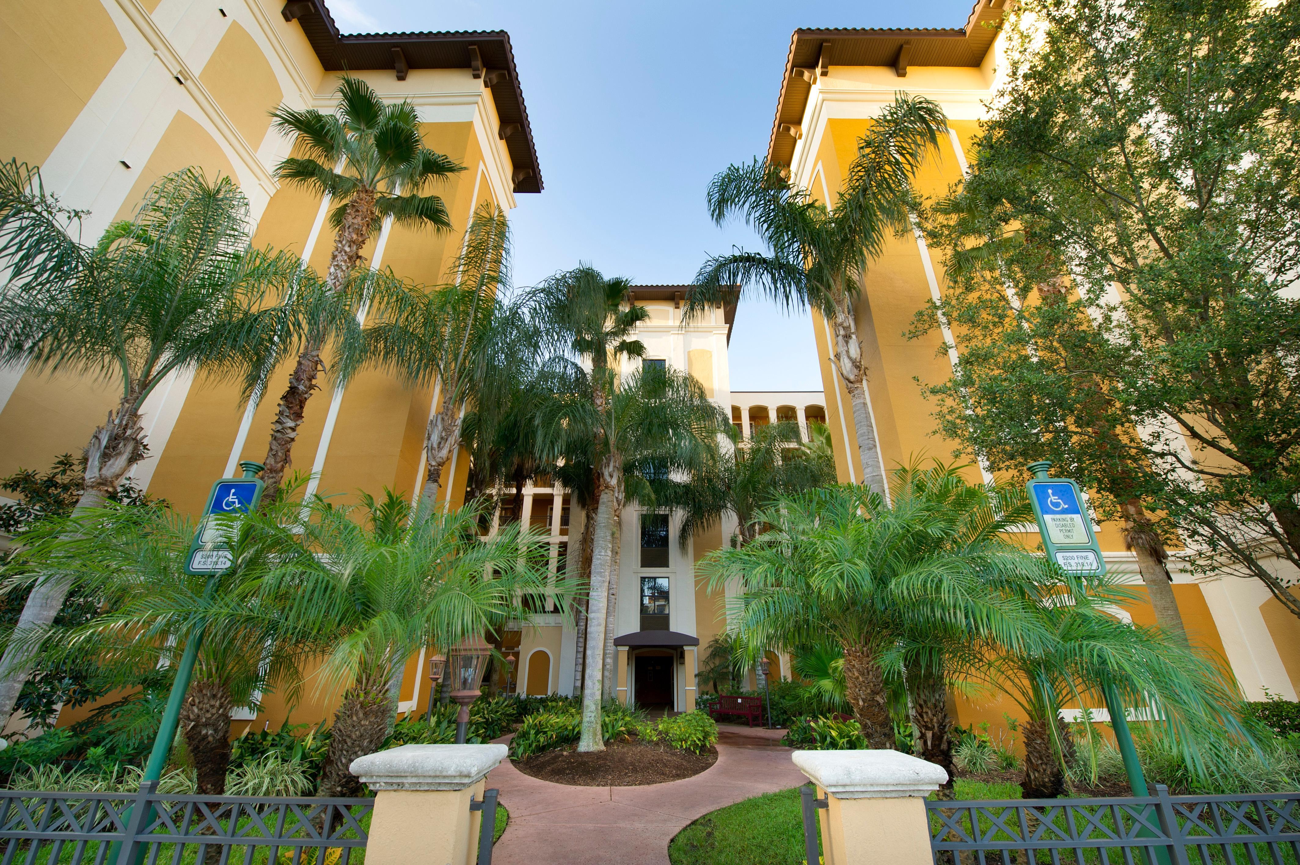 Floridays Orlando Two & Three Bed Rooms Condo Resort Exterior photo